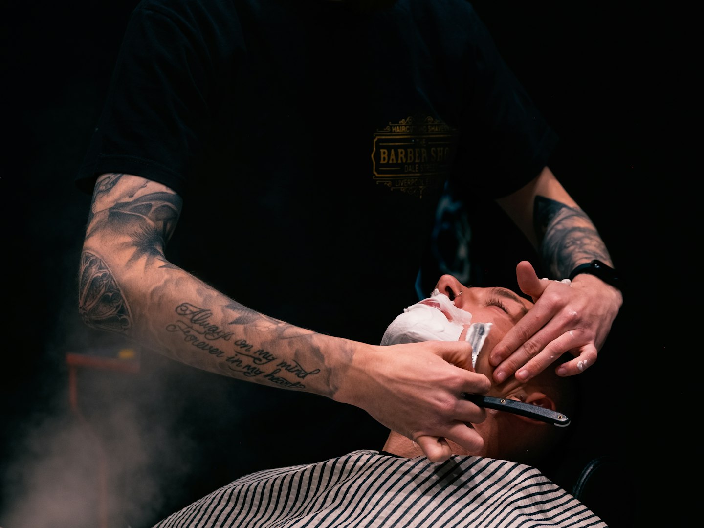 Why Choose Our Mobile Barber in East Foothills?